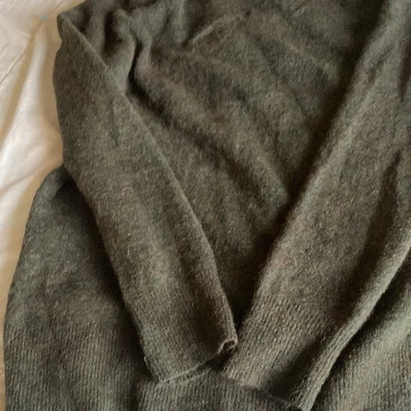 Babaton Alpaca Wool blend Sweater, Size Small - Picture 9 of 10